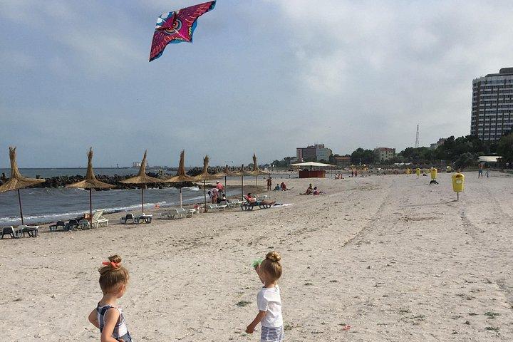 ママイアビーチリゾートの歴史的なコンスタンツァとチルへのプライベート日帰り旅行