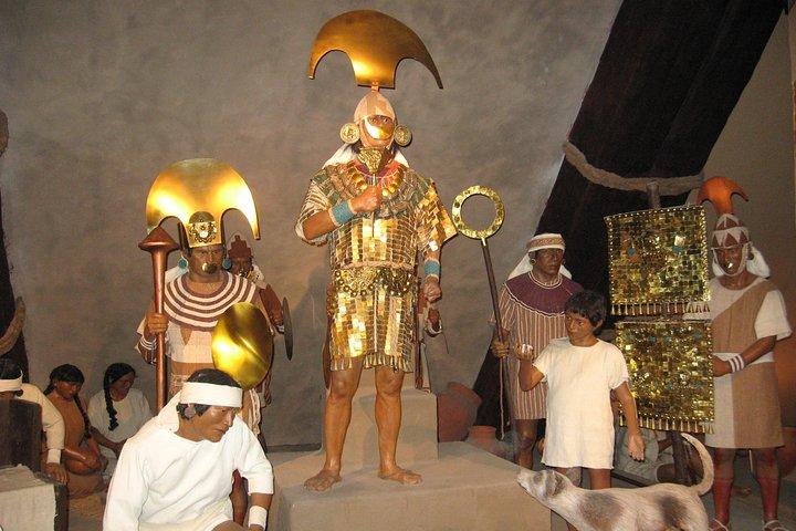 チクラヨプライベートツアー:シパン博物館、トゥクメ、ワカ・ラハダ