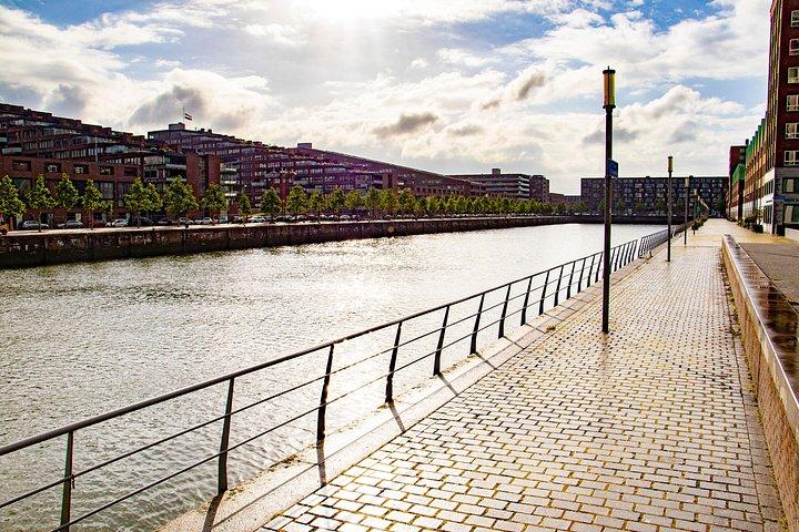 Explore os pontos instáveis de Roterdã com um local