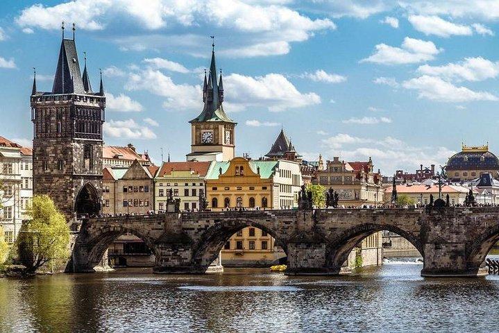 プラハ空港送迎, Praga Aeropuerto Traslados, ESPAŇOL-ENG