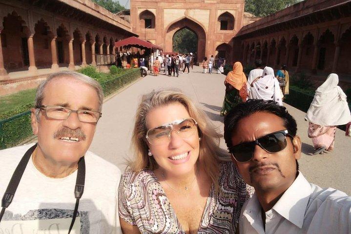 Von Delhi : Taj Mahal - Agra Fort & Baby Taj Führung