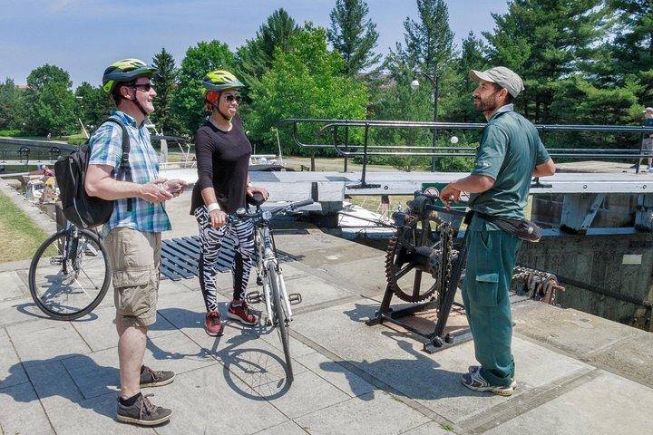 Das Beste aus Ottawa Nachbarschaften & Natur Bike Tour