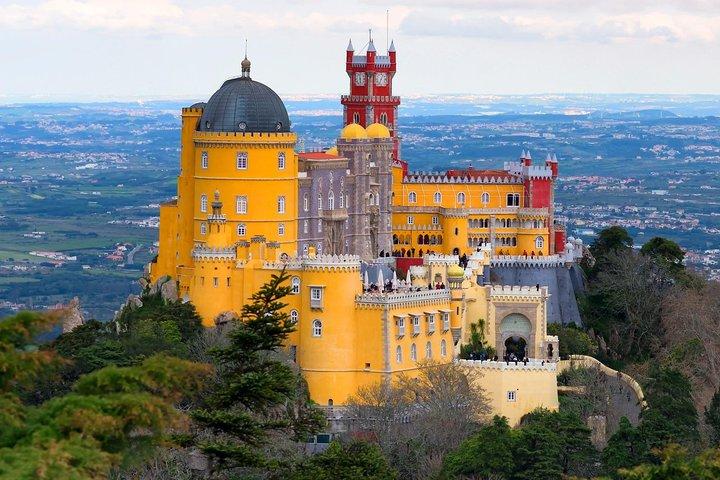 PRIVATE TOUR Full Day to Sintra, Roca Cape and Cascais