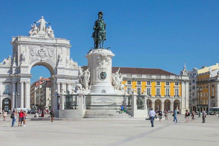 TOUR PRIVATO giornata intera 7 colline di Lisbona