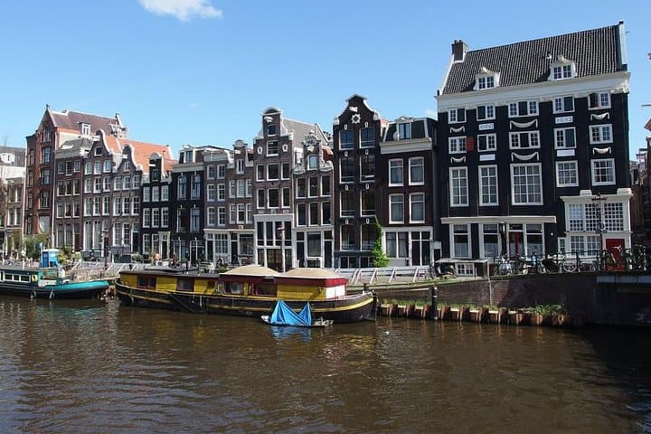 Private Jordaan walking tour with canal cruise