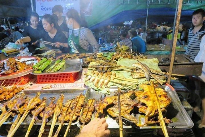 Visite nocturne de la rue privée de Siem Reap