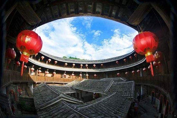 Private Transfer Service between Xiamen City and Yongding Hakka Tulou