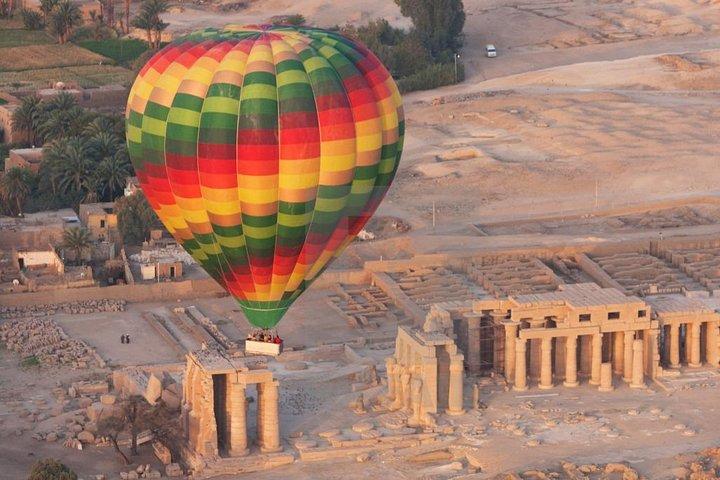 Sunrise VIP luftballongfärd i Luxor