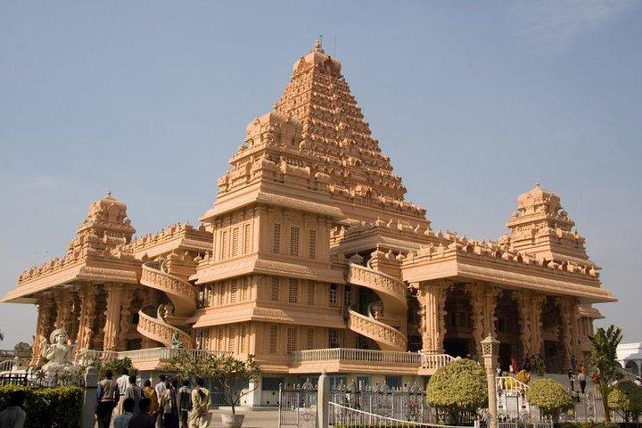オールドデリーガイドツアー: スパイスマーケット、寺院、史跡