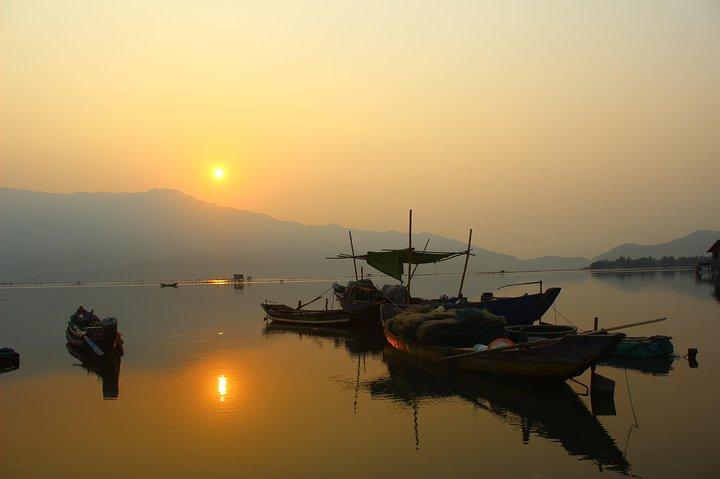 Privat Hue Imperial City Tour från Hoi An eller Da Nang med guide