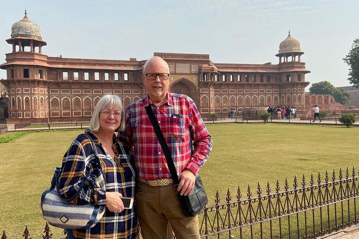 Soluppgångstur i Taj Mahal och Agra Fort från Delhi