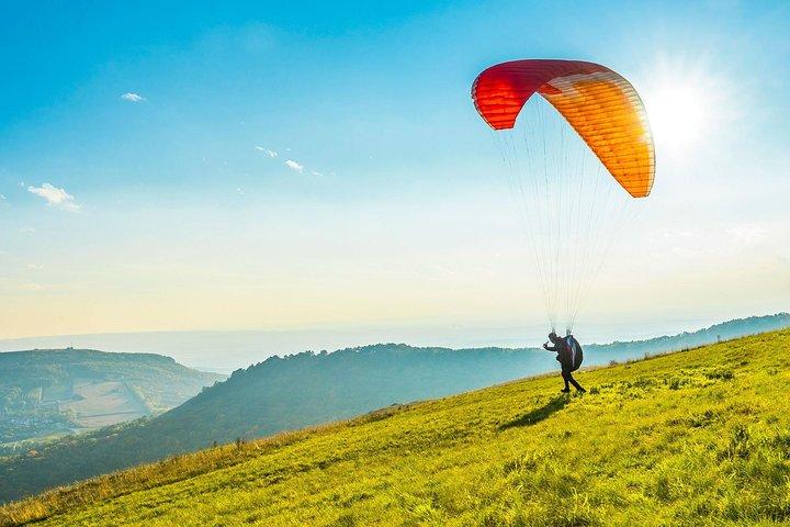 Viaggio privato da Ginevra alla capitale svizzera - Berna e parapendio a Interlaken