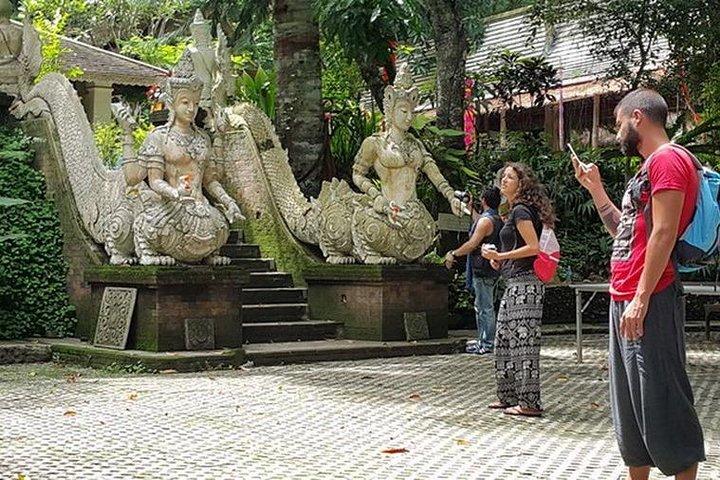 Halv dag, mediteretreat med munkchat med vandfaldstemplet, Chiang Mai, Thailand