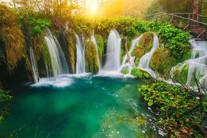Transfer privado Zagreb - Split com uma parada no Parque Nacional dos Lagos Plitvice