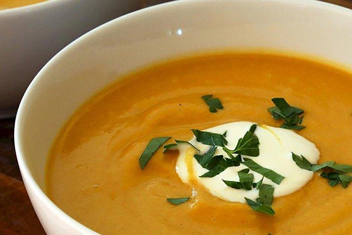 キリン センター、カレン ブリクセン、ランチ肉食レストランのツアー