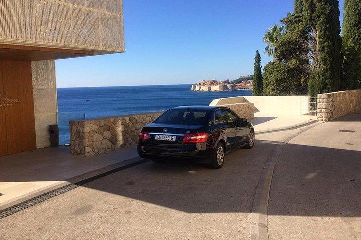 Luxury private transfer: Dubrovnik to Dubrovnik airport