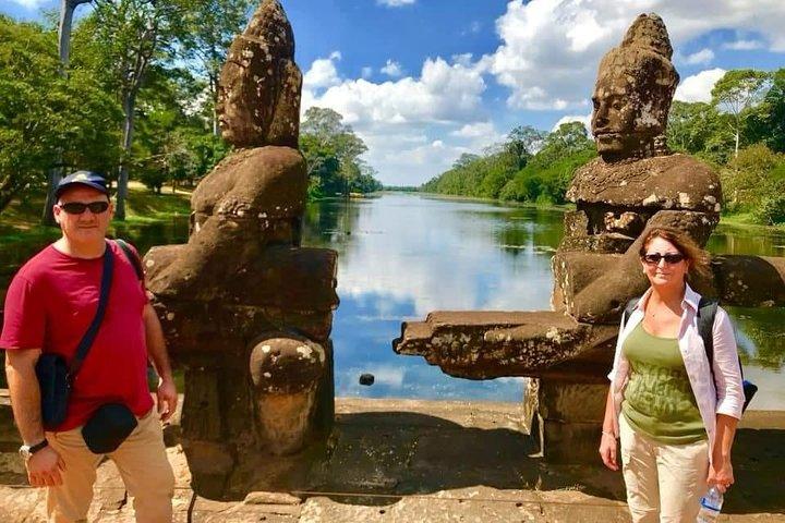 3 - 日の出のアンコール寺院