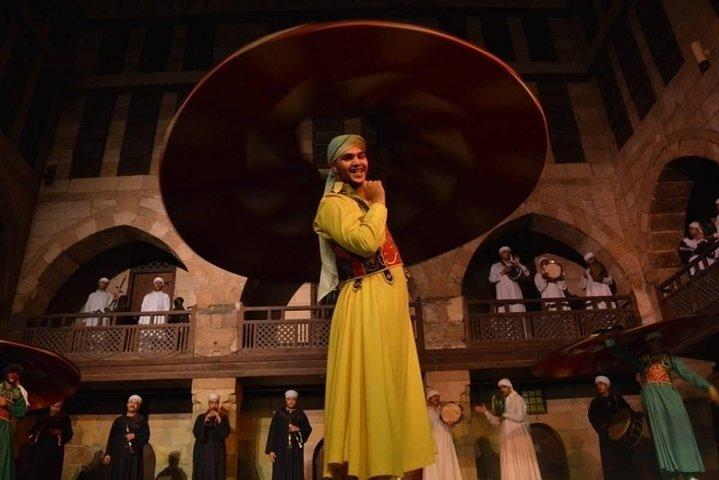 ハルガダのアルフ レイラ ワ レラ ショーへの予算ツアー