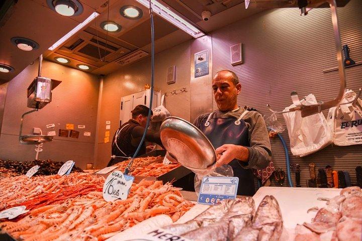 Tour del mercato gastronomico di Atarazanas a Malaga - di OhMyGoodGuide