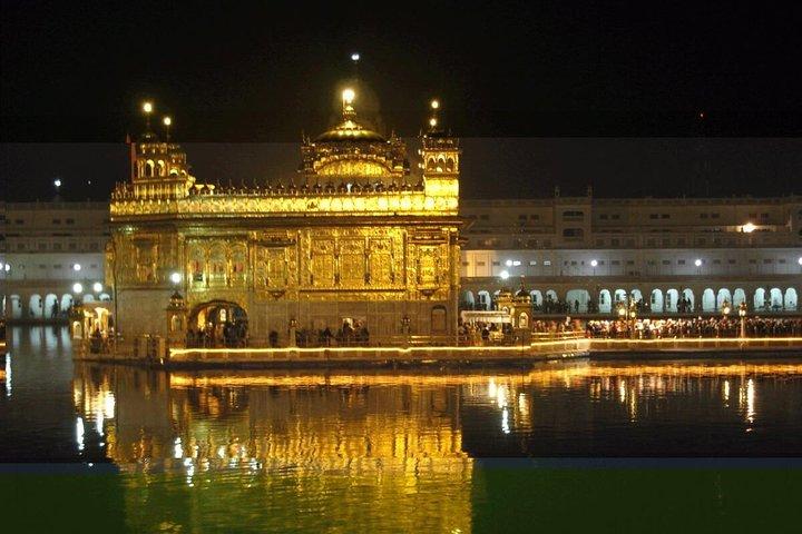 Recorrido privado por el Templo Dorado y la frontera de Wagah con auténtico almuerzo de Punjabi