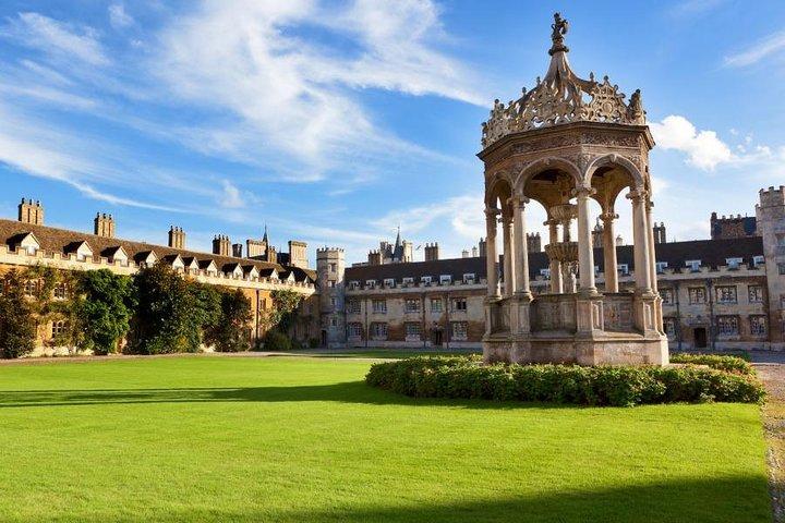 Découvrez Oxford et Cambridge avec un guide de Londres en autocar
