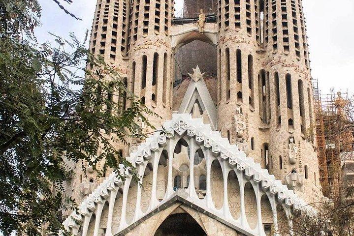 Gaudí Essential : Visite Guidée de la Sagrada Familia