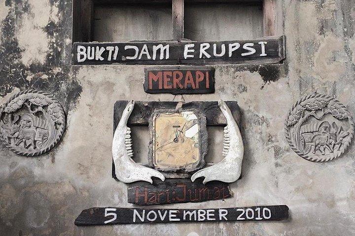 Private Merapi Lava Jeep Tour with German Speaking Guide