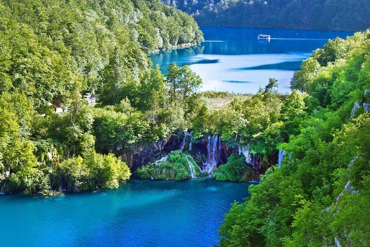 Viagem privada de um dia aos lagos Plitvice saindo de Zagreb