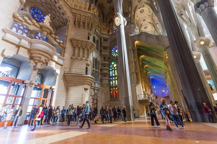 Visita guiada a la Sagrada Familia con acceso sin colas