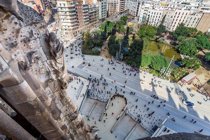 Visita guiada a la Sagrada Familia con acceso sin colas