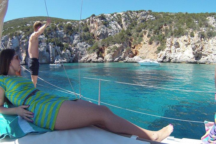 Alghero - Gita in Barca Vela con pranzo a bordo,