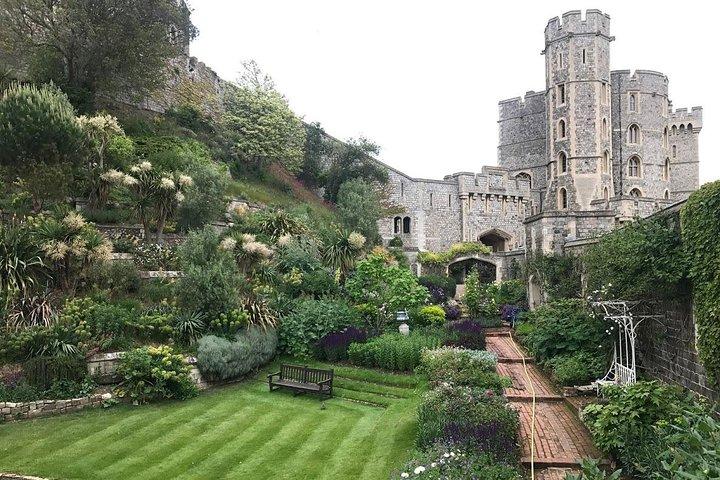 Young Victoria's London: Windsor Castle & Kensington Palace