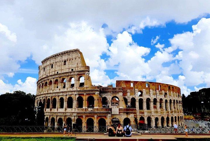 Roma: recorrido exterior por el Coliseo, el Foro Romano y el mercado de Trajano