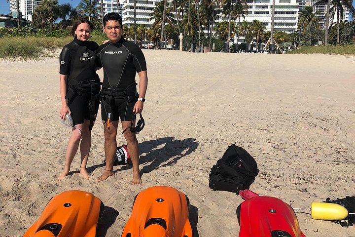 フォート ローダーデールでの 90 分間のシュノーケル & シーボブ水中ガイド付きサンゴ礁ツアー
