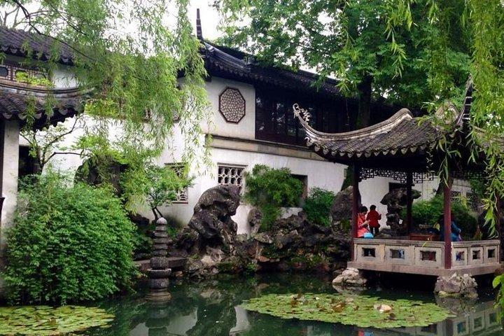 Bezoek Suzhou Garden en Zhouzhuang Water Town vanuit Shanghai