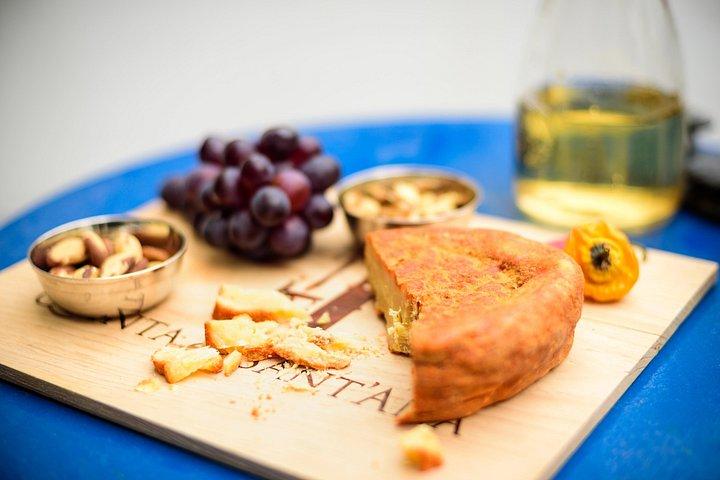 地元の人の魅力的な家で季節のポルトガル料理ランチ