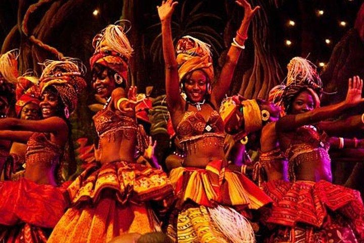 Nairobi nachtleven en Safari Park Hotel Dinner Experience