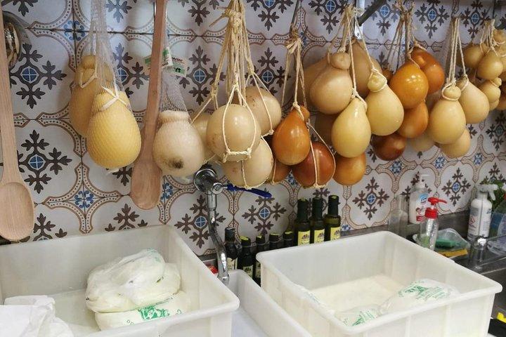 DESCUBRE SORRENTO, recorrido gastronómico y a pie. Limones, queso y aceite de oliva