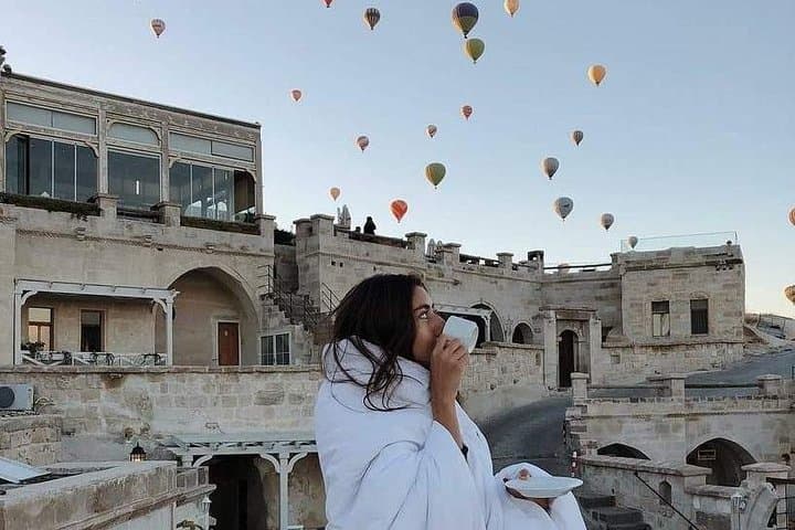 Cappadocia Tour from Istanbul 2 Days 1 Night by Plane With Cave Hotel
