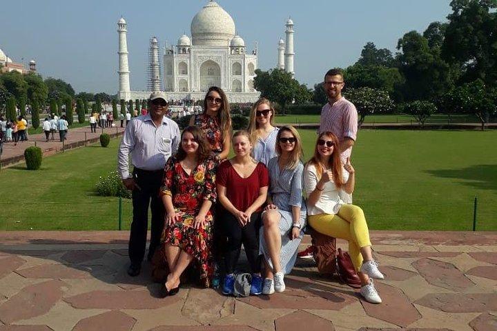 Am selben Tag Tajmahal und Red Fort Tour vom Flughafen Delhi