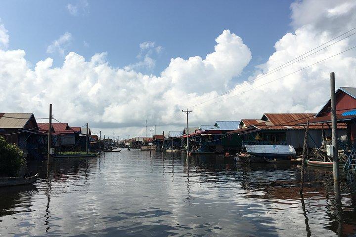 Een dagtocht Sightseeing Phnom Penh - Siem Reap - privé Engels sprekende chauffeur