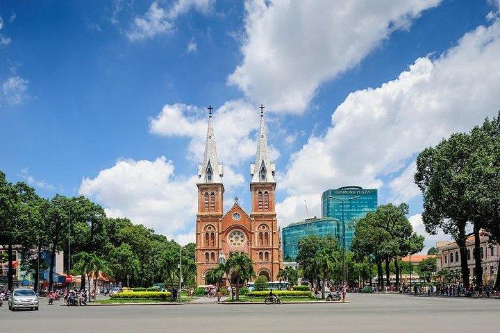 Tour de medio día por la ciudad de Ho Chi Minh para grupos pequeños