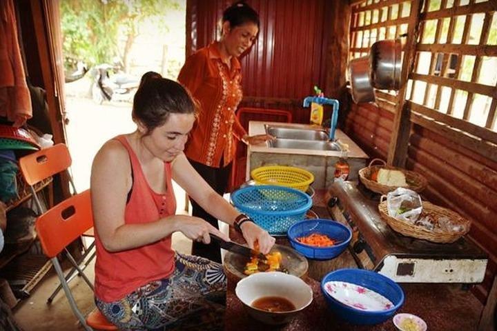 Clase de cocina de pueblo camboyano