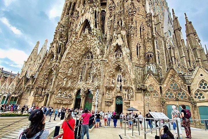 Gaudí Essential : Visite Guidée de la Sagrada Familia