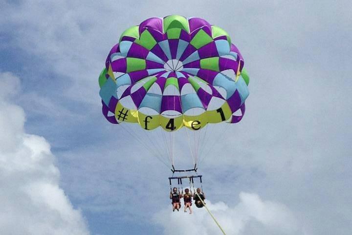 Parasailing in Palm Beach
