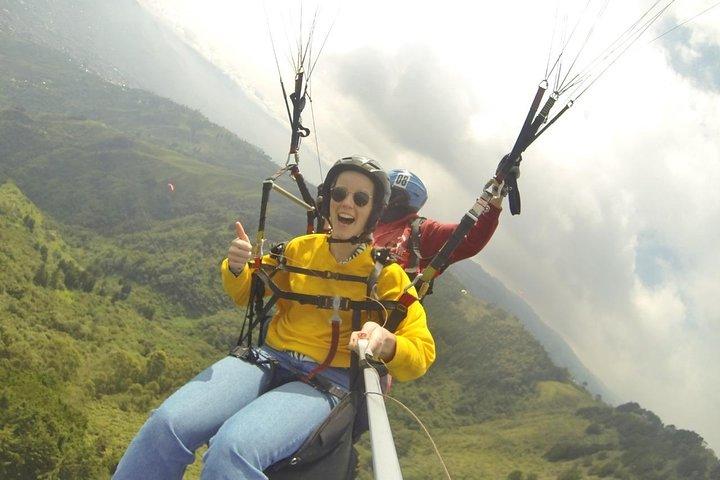 Paragliding Aventura com Transporte e Gopro Vídeos HD