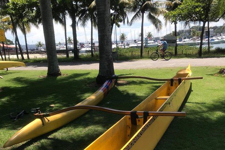 Hawaiianische Kanutouren auf Inseln, geheimen Stränden und unvergesslichen Landschaften