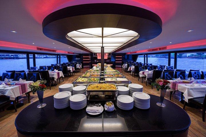BKK ChaoPhraya Cruzeiro Romântico com Jantar e Traslado (opcional)