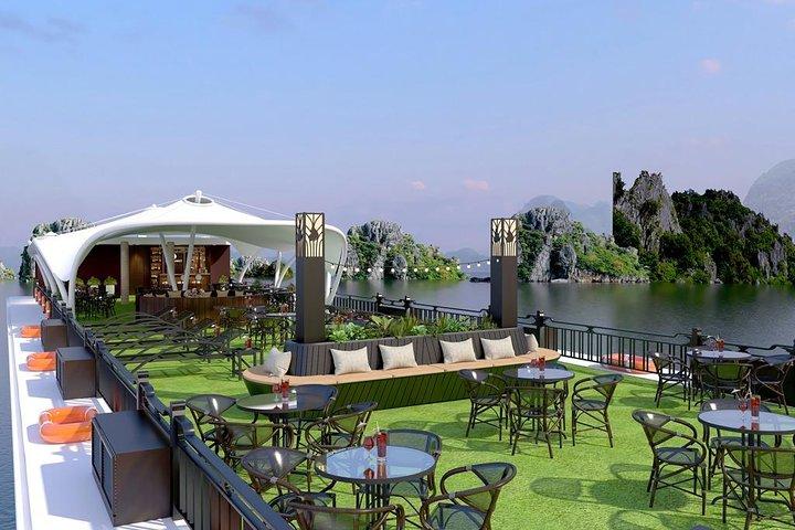 Halong Luxury Cruise 2D / 1N: kayak, natación, isla Titop, comidas, mejores precios