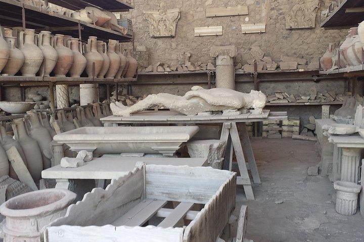Napoli and Pompeii private Tour with transfer